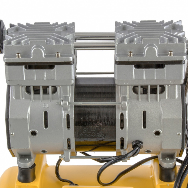Компрессор DLS950/24 безмаслянный малошумный 950 Вт, 165 л/мин, ресивер 24 л Denzel